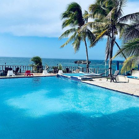 شقة Ventana Al Atlantico At Arecibo 681 Ocean Drive Islote المظهر الخارجي الصورة