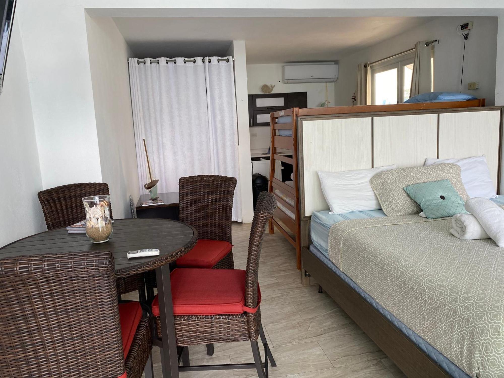 شقة Ventana Al Atlantico At Arecibo 681 Ocean Drive Islote الغرفة الصورة