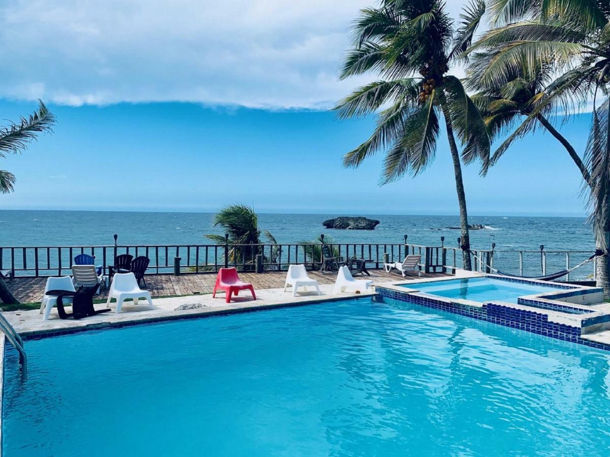 شقة Ventana Al Atlantico At Arecibo 681 Ocean Drive Islote المظهر الخارجي الصورة