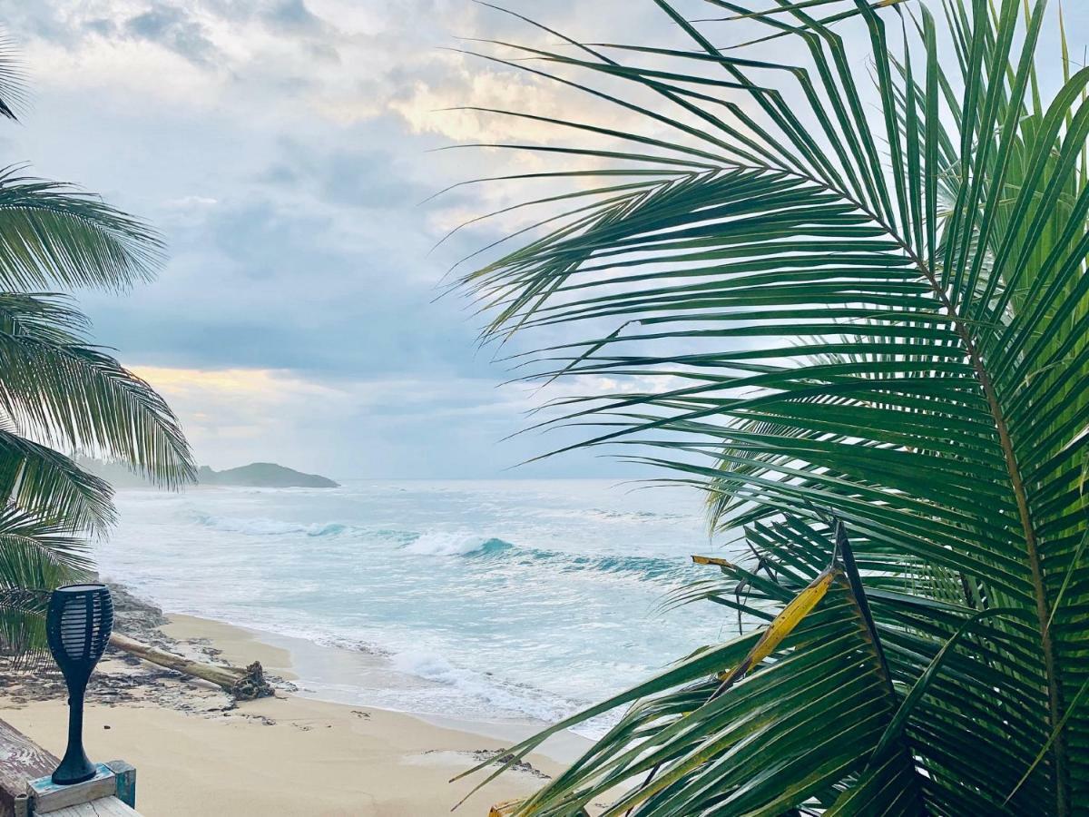 شقة Ventana Al Atlantico At Arecibo 681 Ocean Drive Islote المظهر الخارجي الصورة